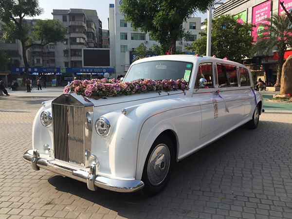 勞斯萊斯銀云婚禮花車